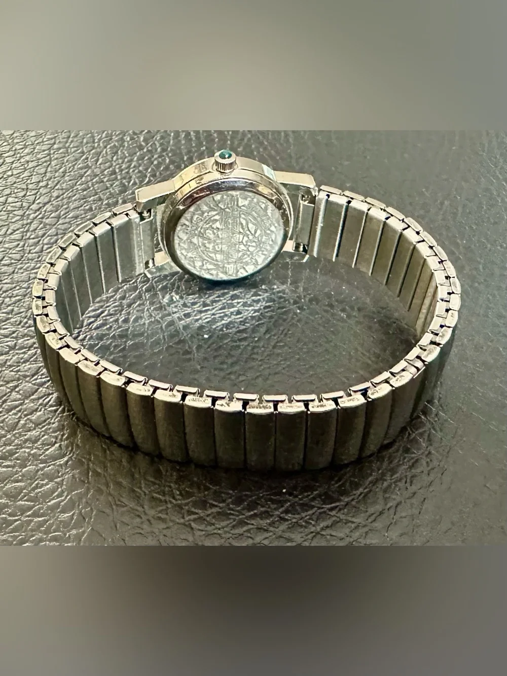 Ladies Silver Expandable Band Quartz Watch - White Dial